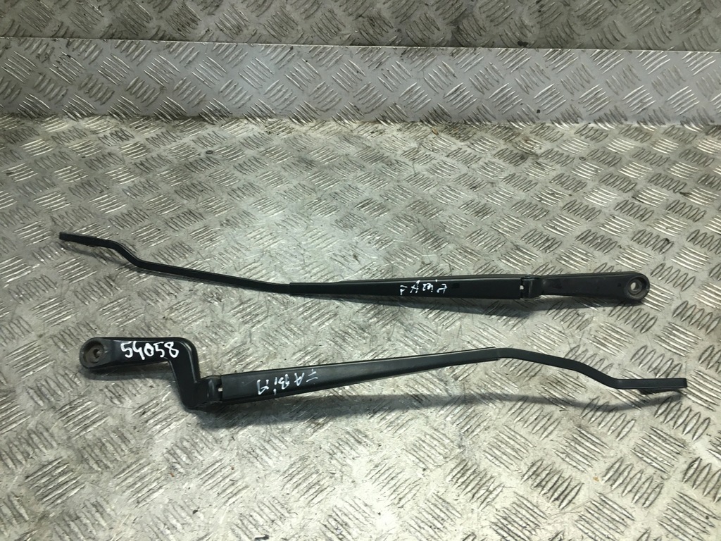 фото №1, Fabia i важелі двірник перед комплект