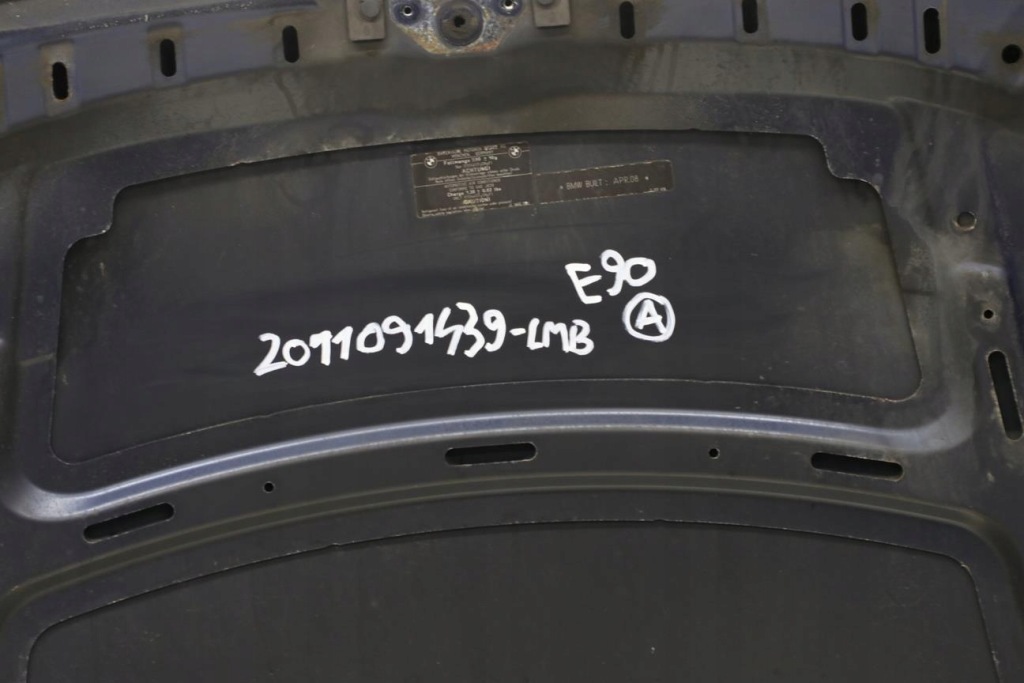 Bmw e90 e91 капот кришка двигуна lemans blau Київ