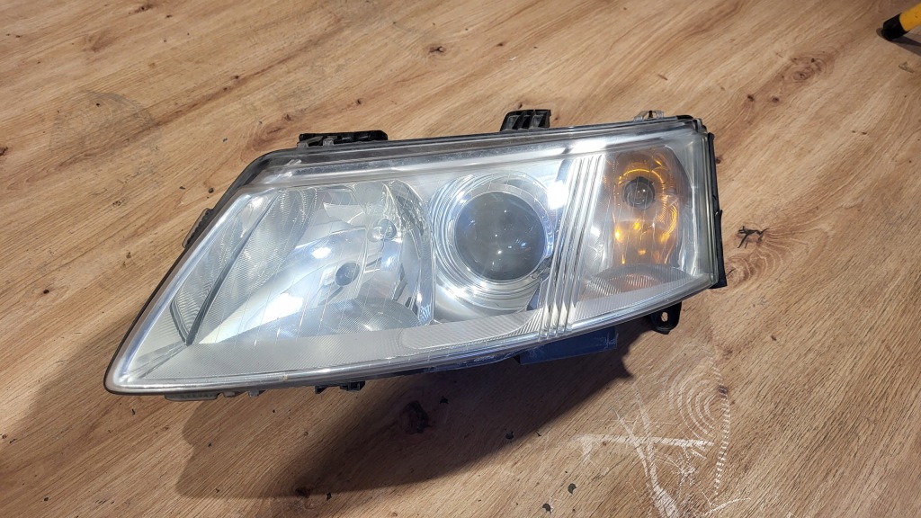 фото №1, Лампа левый перед saab 93 9-3 ii 02-07