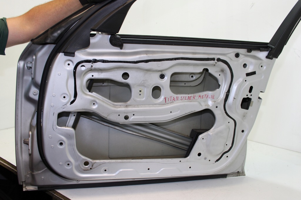 фото №7, Bmw f10 f11 двері правий перед праве передні titansilber