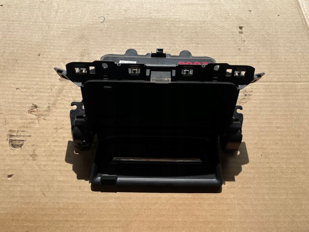 фото №1, Peugeot 2008 ii бардачок панели 9852884080