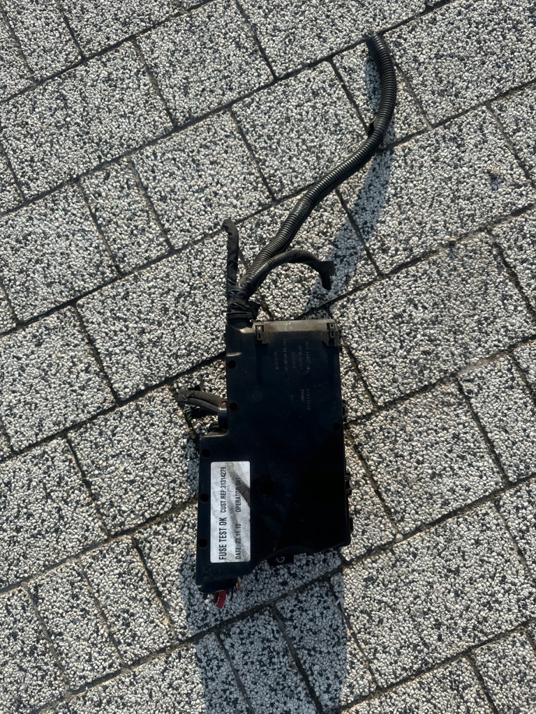 фото №1, Volvo v50 ii s40 коробка предохранителей 8688039