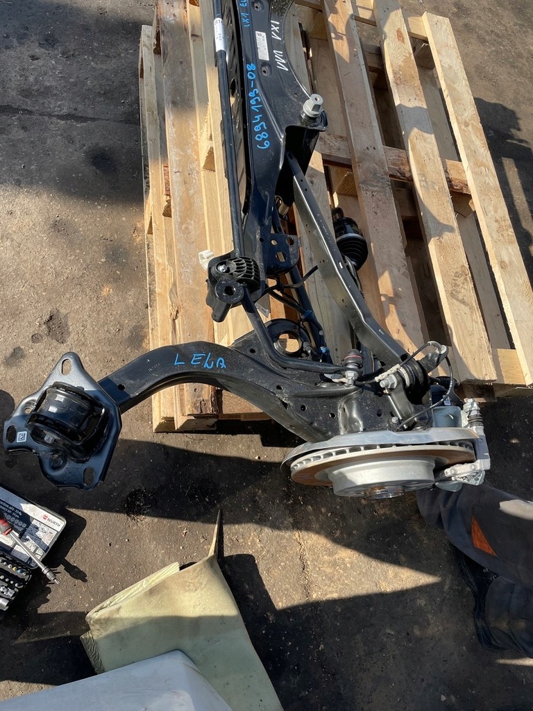 фото №13, Bmw ix1 x1 u11 задняя oś балка подвеска задняя полный 6894199 6894210