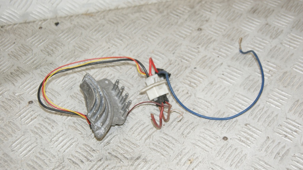 фото №1, Резистор резистор вентилятор mercedes e klasa w210