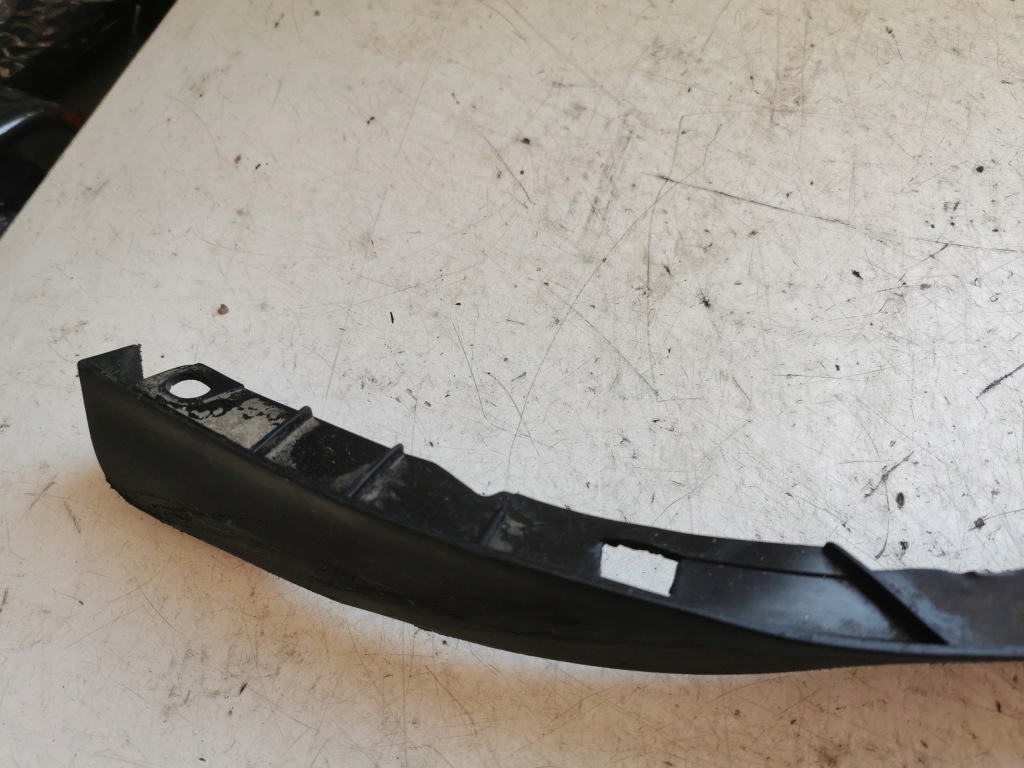 Opel zafira b дорестайлінг  накладка-спойлер правий бампера спойлер 13124975 Київ