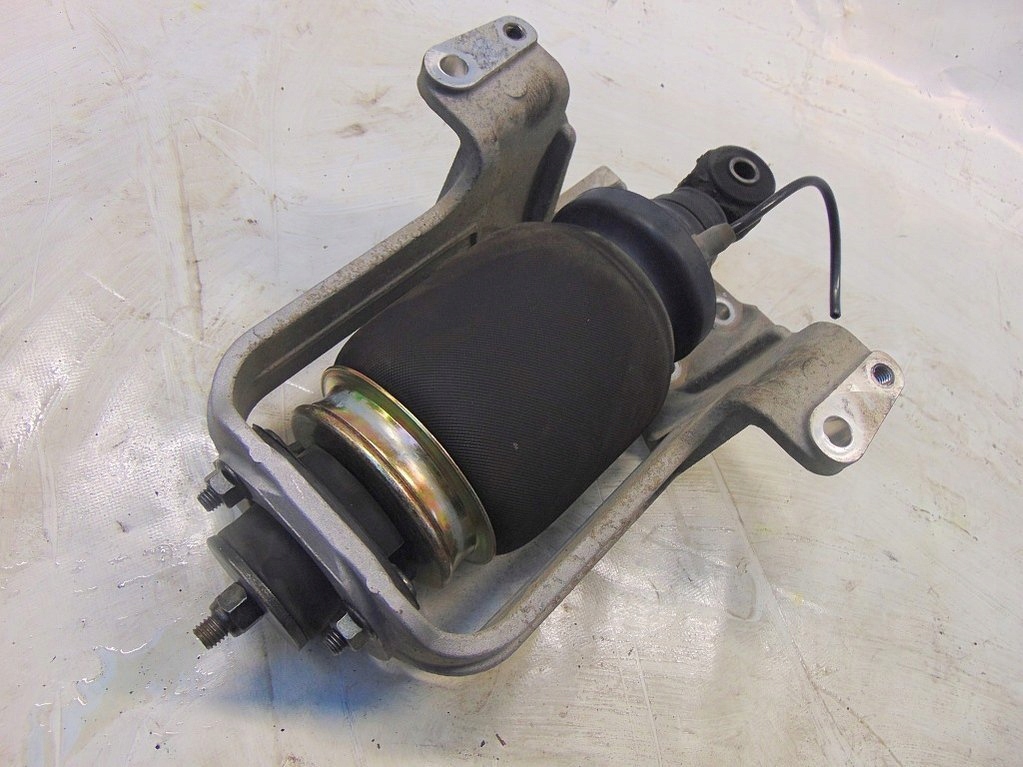 фото №3, Scania r420 r 08r подушка кабіни лівий задня