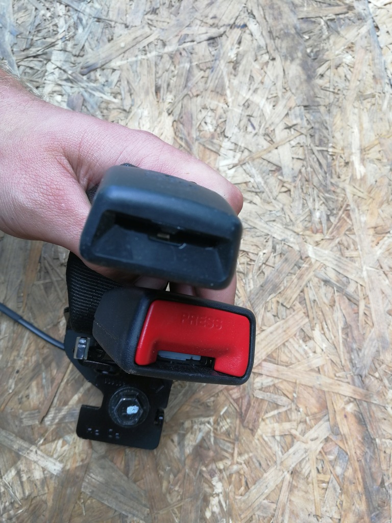 фото №4, Замок ременів задні hyundai i30 iii 2021 1.5t