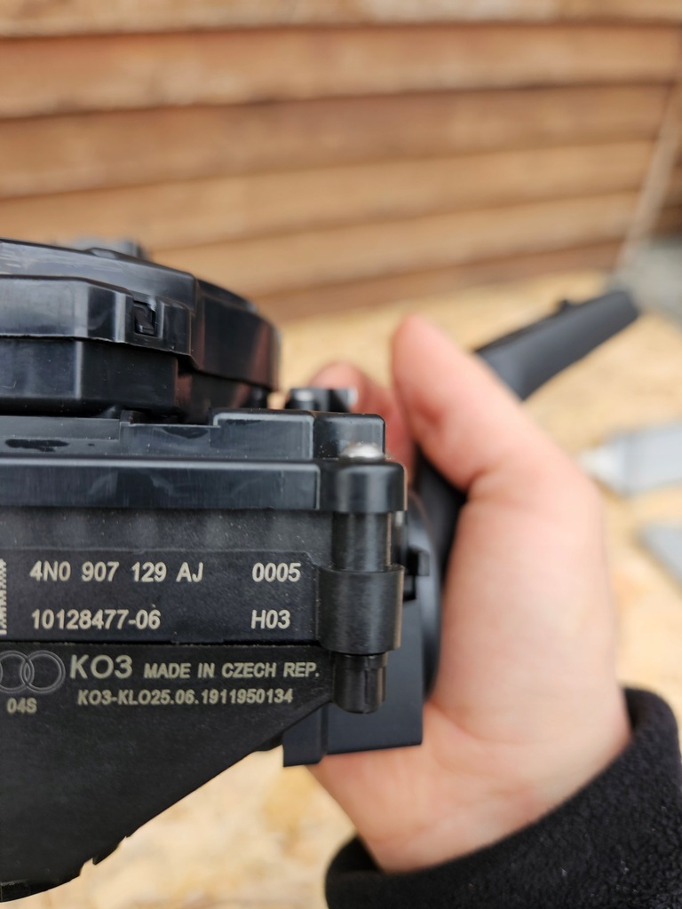 фото №12, Переключатели переключатели лента audi 4n0907129aj