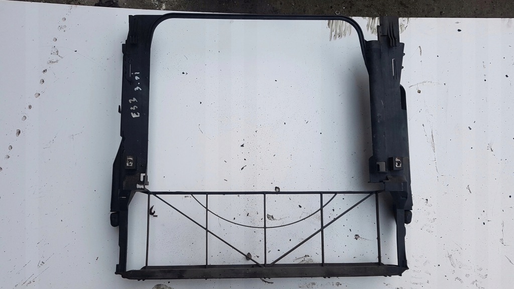 Кронштейн рамка радиатора bmw x5 e53 3.0i 4.4i Киев