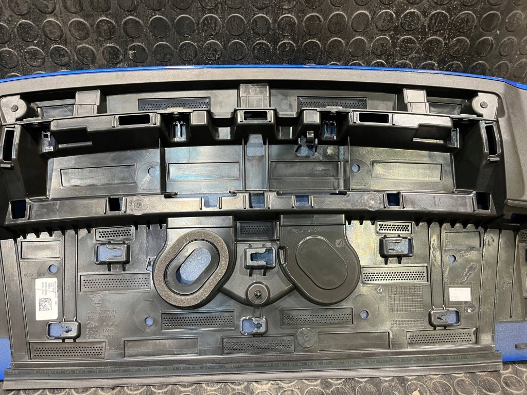 фото №9, Skoda kodiaq ii 2 57h 24- спойлер спойлер козирок кришки багажника задня задня