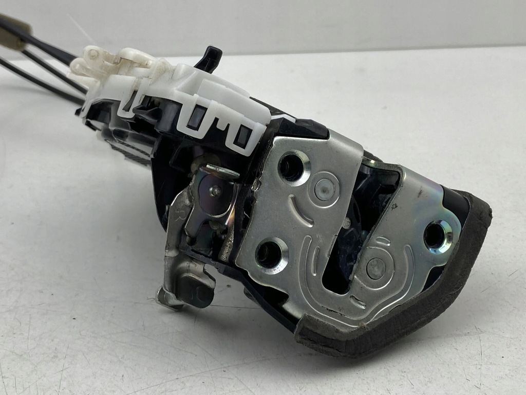 фото №9, 2018 toyota prius prime замок дверь задних q5114110