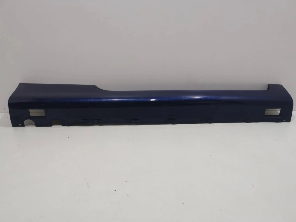 фото №1, Молдинг порог правая наружная audi tt ładna!