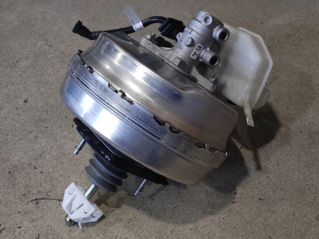 фото №1, Підсилювач гальм bmw 5 g30 6871185 3.0l дизель 195kw 2018