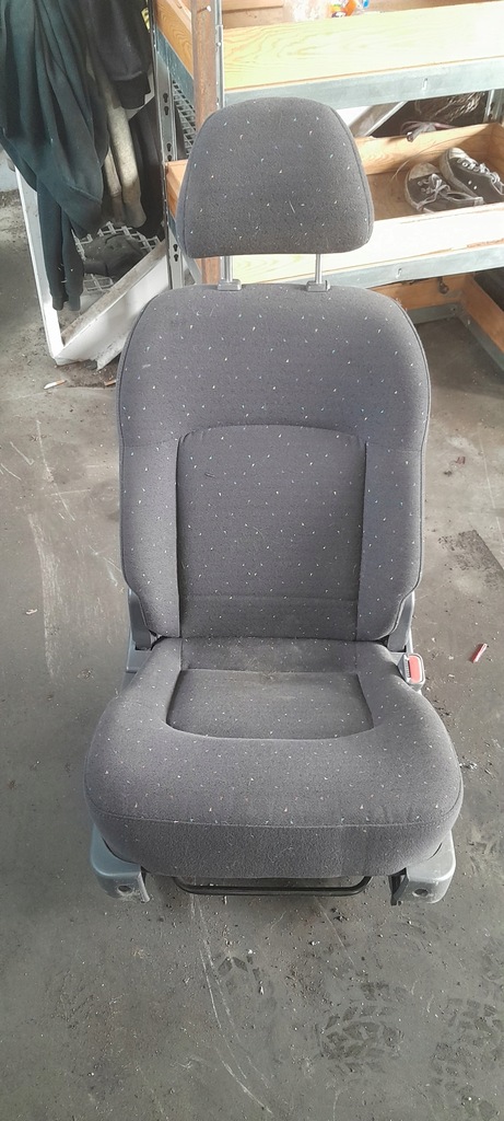 фото №1, Hyundai trajet сидіння правий задній задня