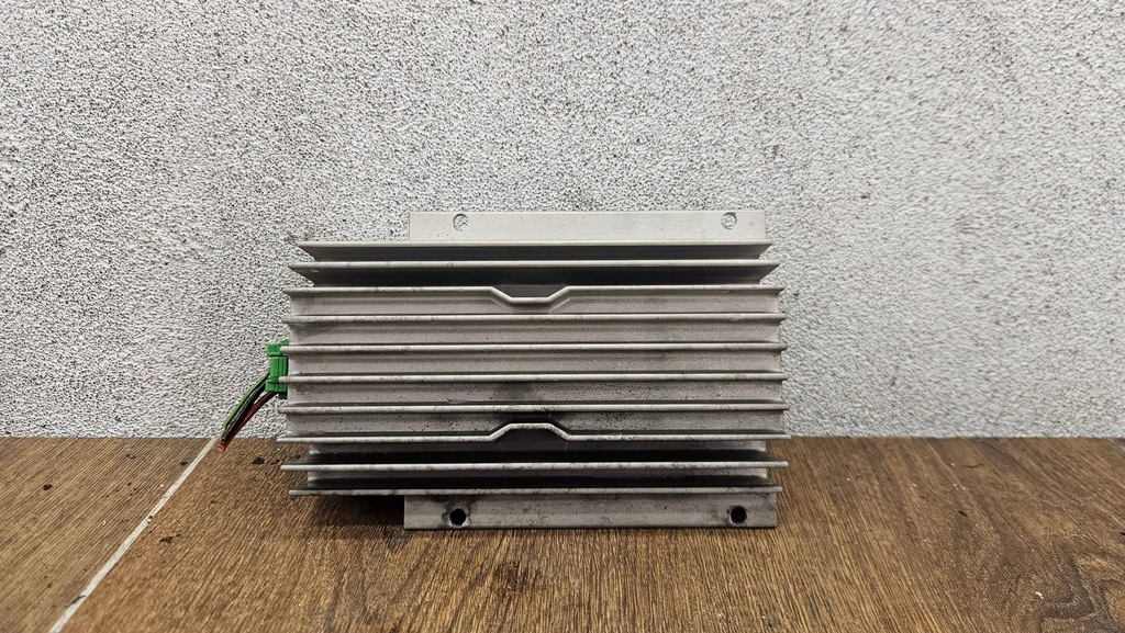 фото №1, Підсилювач сабвуфер land rover оригінальний номер xqk500070