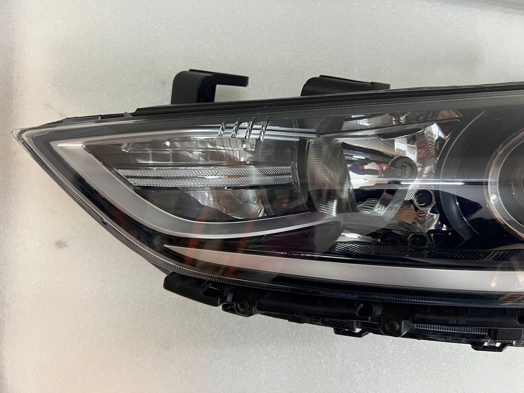 фото №14, Hyundai elantra vi лампа led левая передняя левый перед