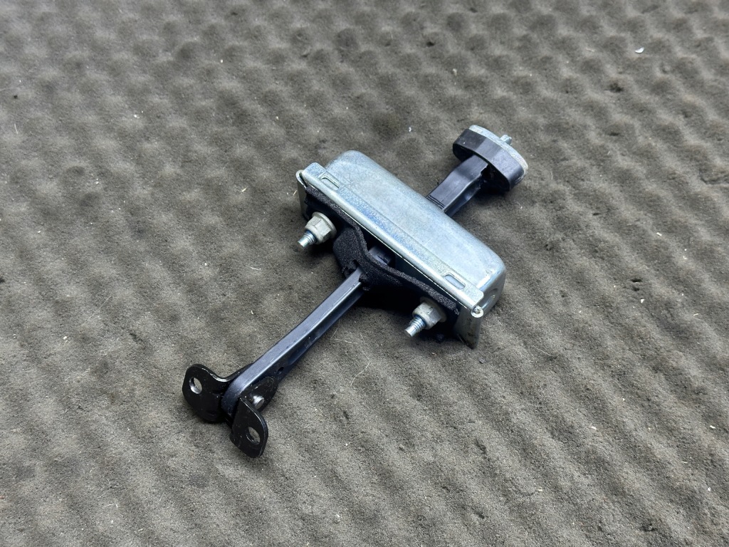 Купить Bfh790050 ограничитель дверь задний  range rover sport