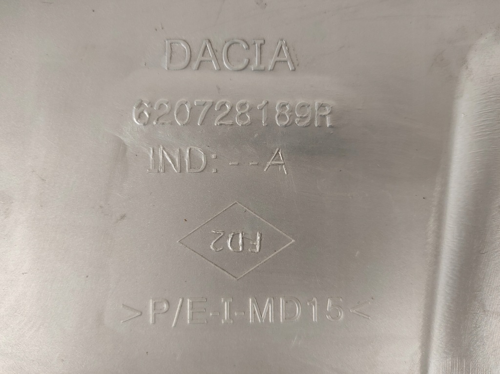 фото №10, Dacia duster i накладка бампера перед 620728189r