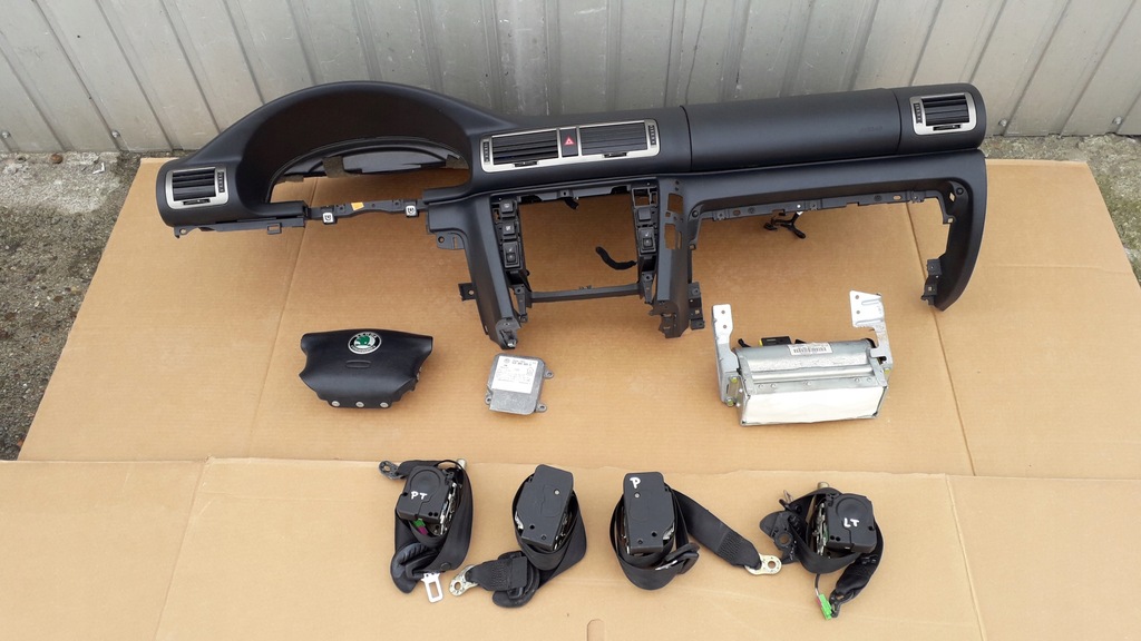 фото №9, Superb 1 01-08 консоль приборная панель подушки безопасности датчик