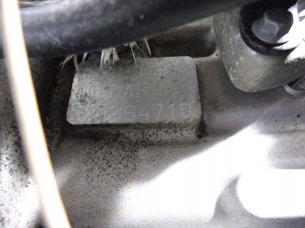 фото №10, Двигатель блок двигателя 8hz система впрыскной bosch turbo citroen peugeot 1.4 hdi 8hz