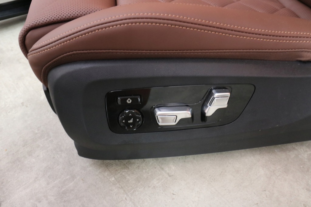 фото №7, Bmw x7 g07 lci салон сиденья заднее сиденье обшивки туннель 3 ряды вентиляция coffee