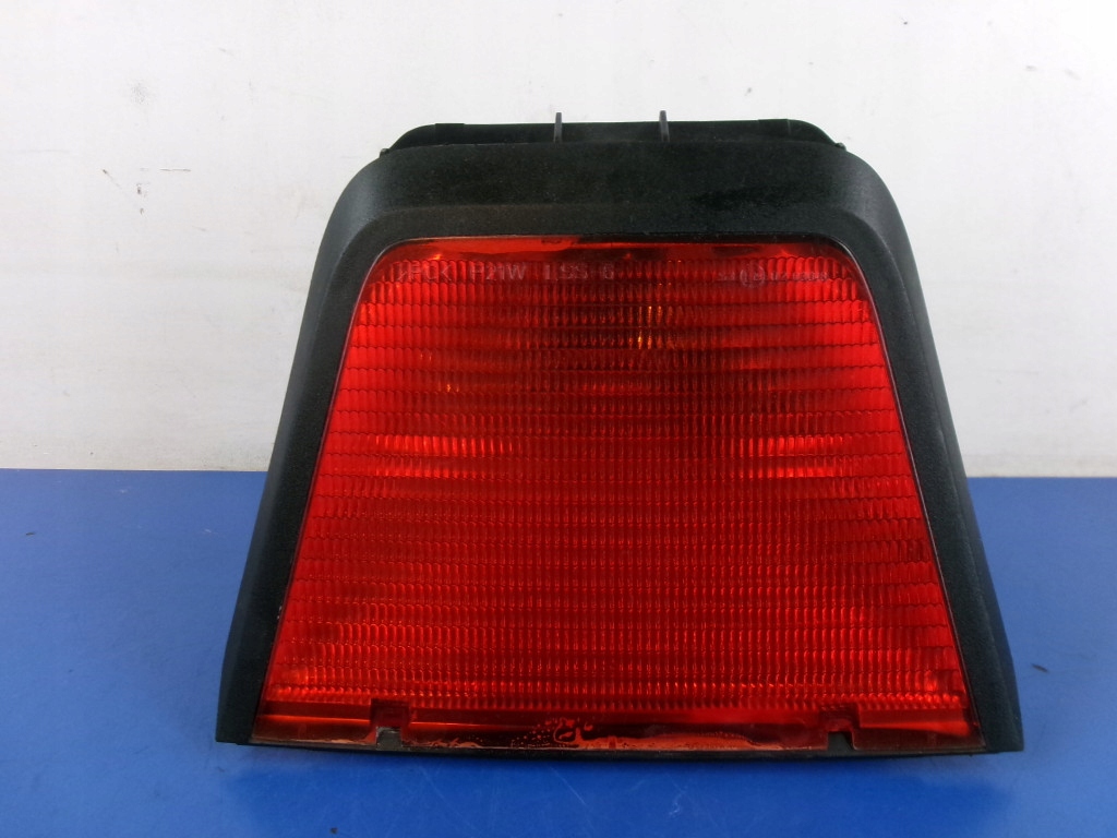 фото №1, Dacia logan sedan світло додаткові trzeci стоп 8200211037