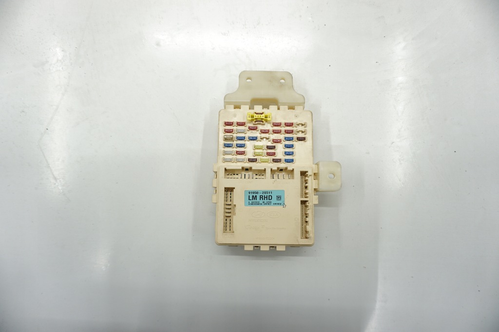 фото №1, Hyundai ix35 коробка запобіжників 91950-2s511