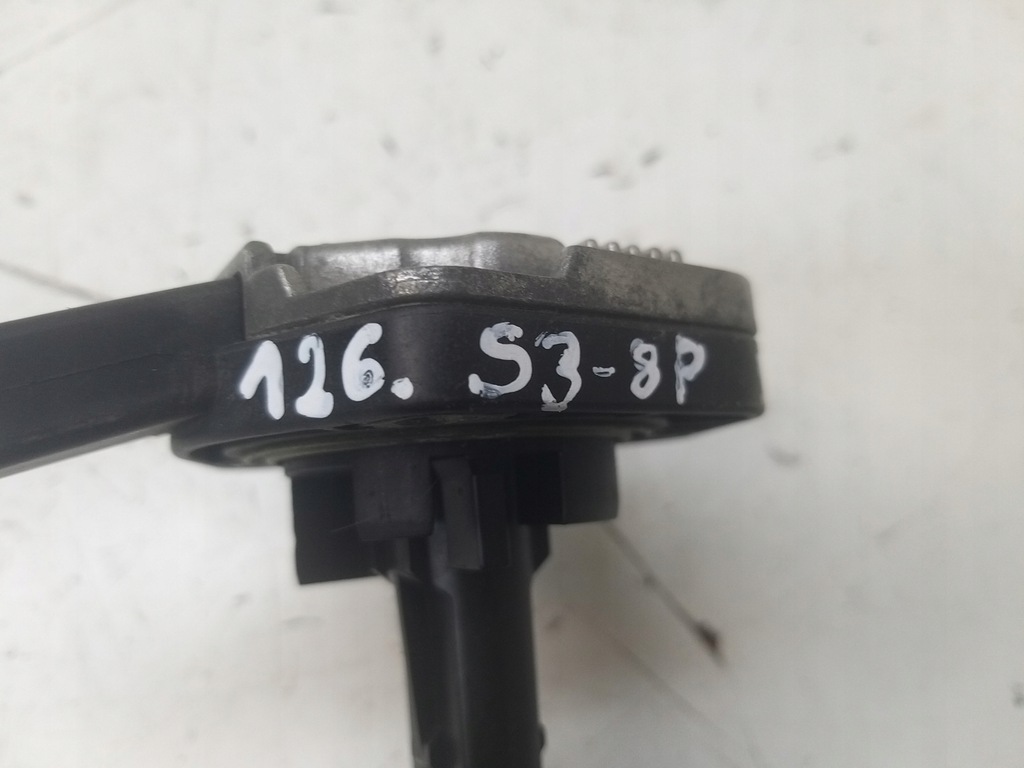 фото №9, Датчик уровня масла 2.0 tfsi cdl s3 8p tt 265km golf vi leon 06e907660