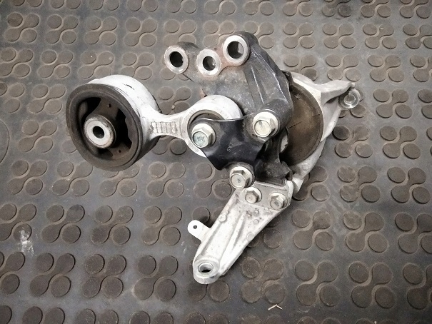 фото №1, Подушка двигателя honda civic ix 1.6 i-dtec