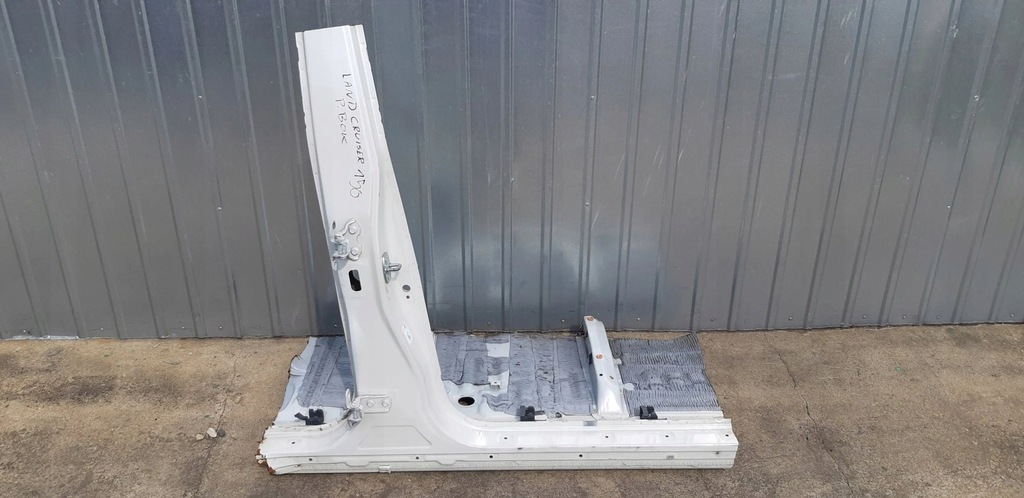 фото №1, Порог блок двигателя правый toyota land cruiser 150