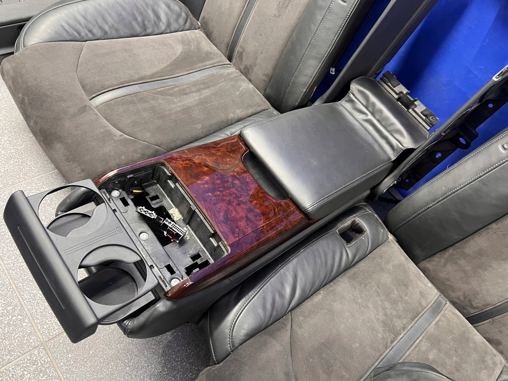 фото №8, Audi a8 d4 сиденья заднее сиденье кожа czarna alcantara