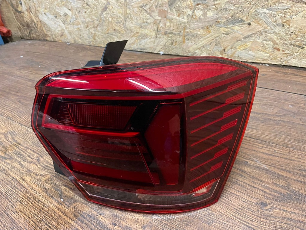 фото №1, Vw polo 2g 6 vi лампа правая задняя led 2g0945096b