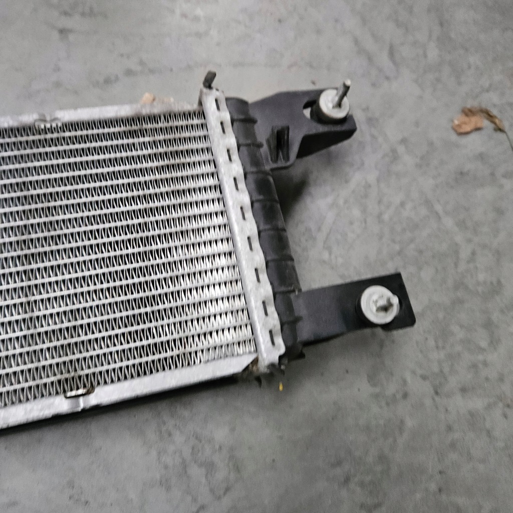 Радиатор воздуха интеркулер ford s-max mondeo e1g3-8d048-ac Недорого