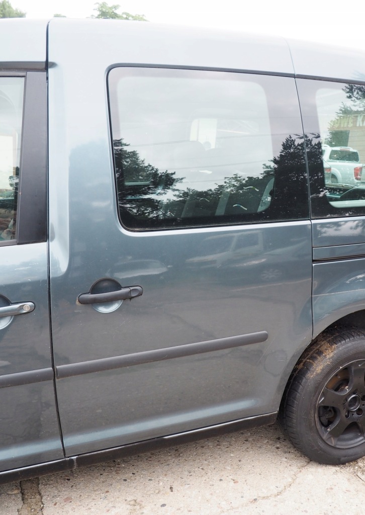 фото №1, Vw caddy iii 3 2k 2004-10 дверь левая задняя задние раздвижные цвет ld7u