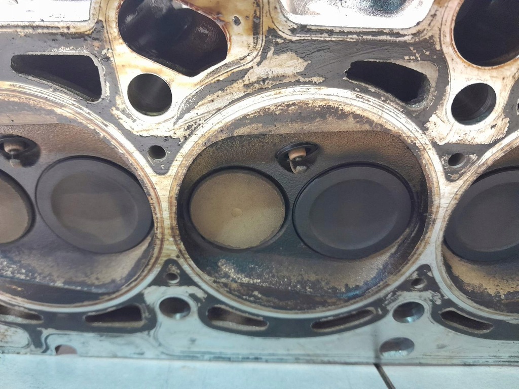 фото №14, Головка цилиндров вал audi a3 8l 1.6 06b103373t