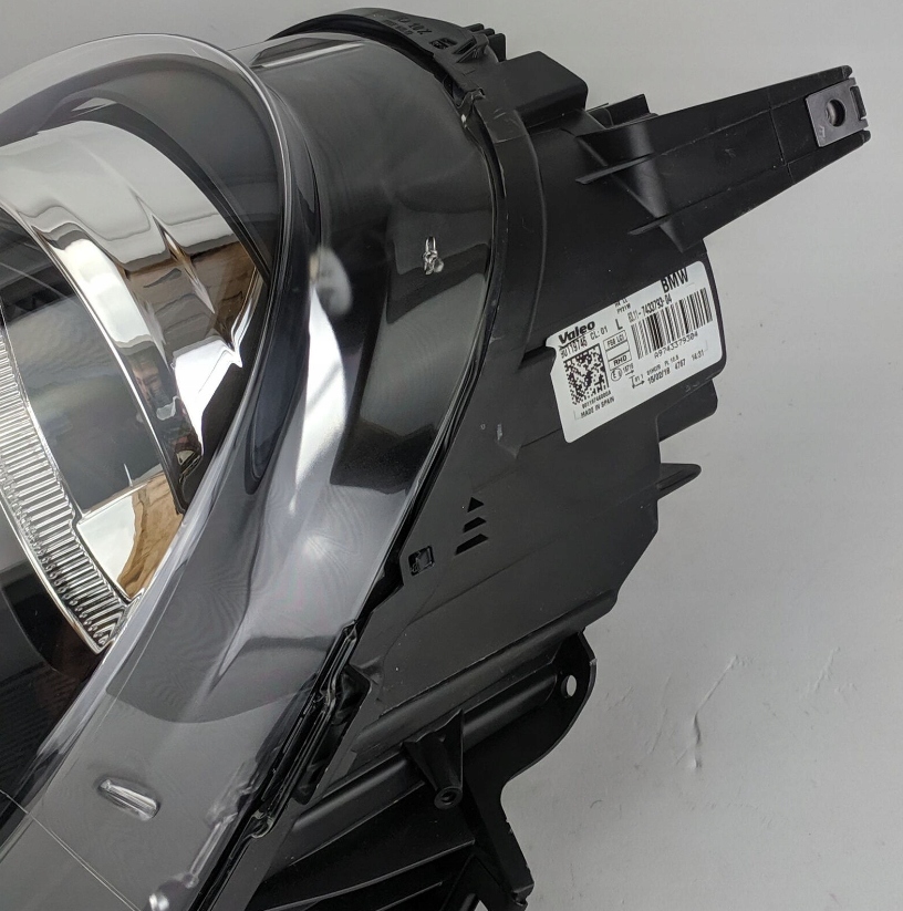 фото №8, Mini clubman f54 передняя часть left фара lhd 63117433793 7433793