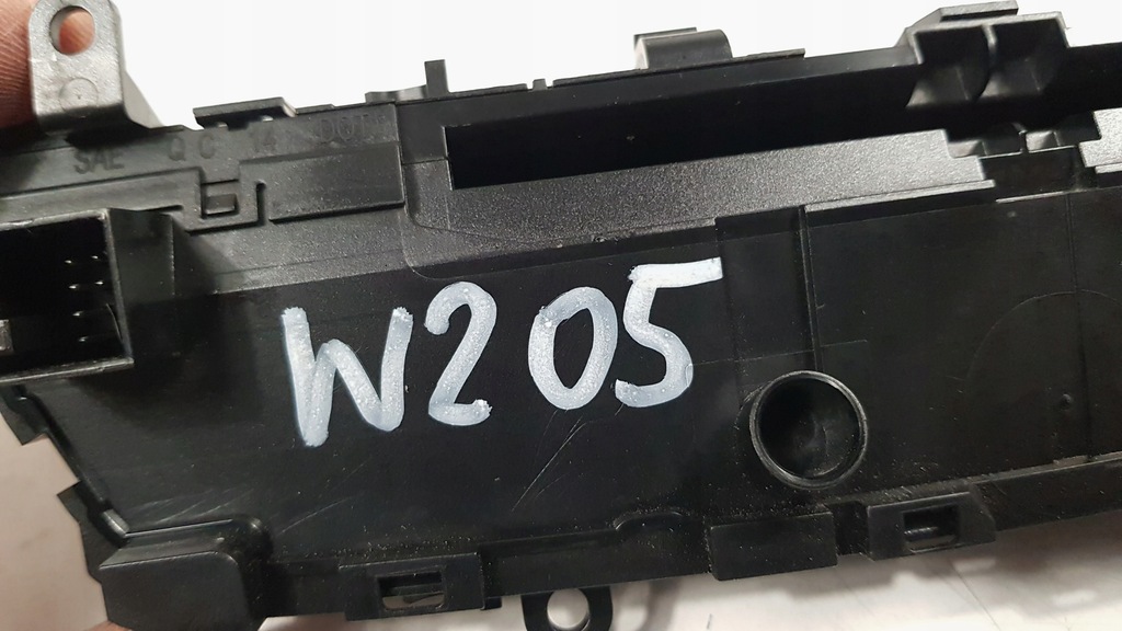 фото №5, Панель радио кнопки mercedes w205