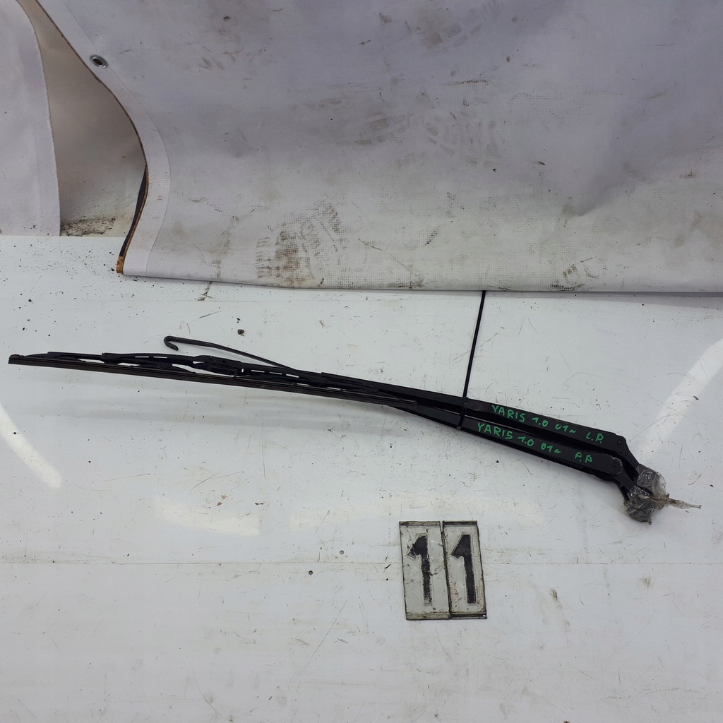 фото №1, Toyota yaris рычаги дворник перед