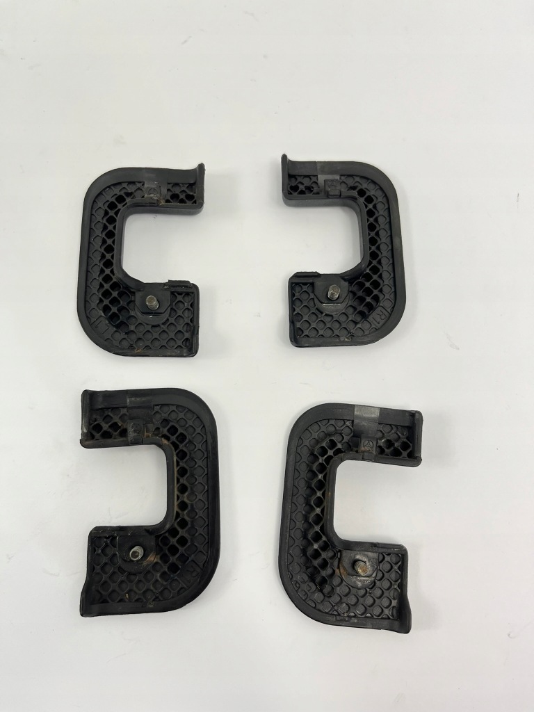 Кронштейн обшивка дверей przy замка mercedes w201 Оригінал