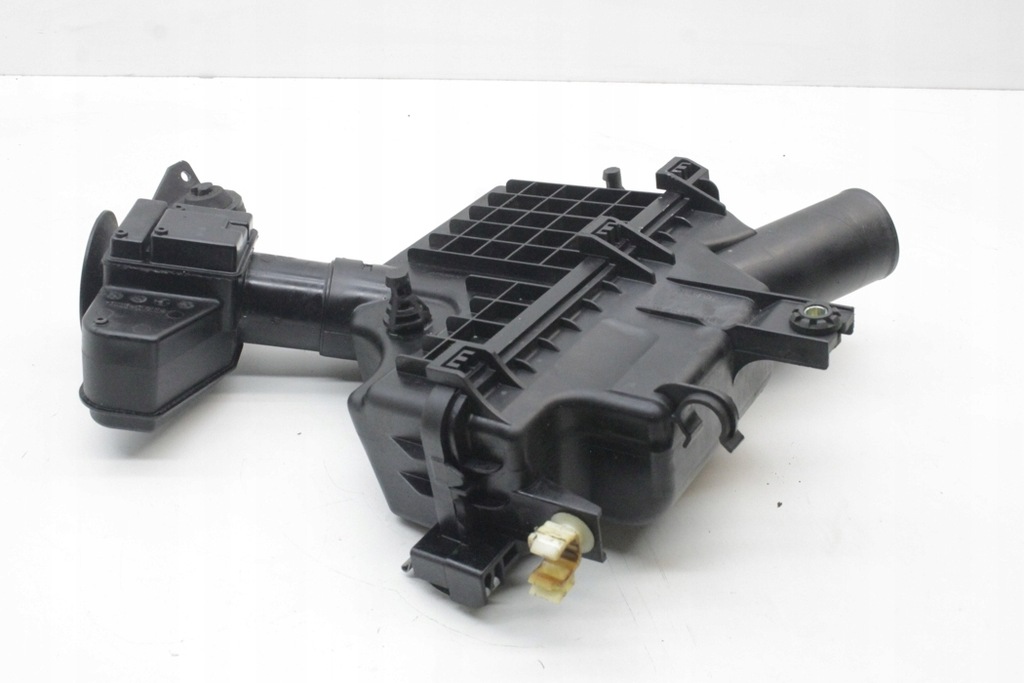 фото №11, Корпус фільтра повітря nissan note e12 3va1a 1.2l бензиновий 72kw 2016