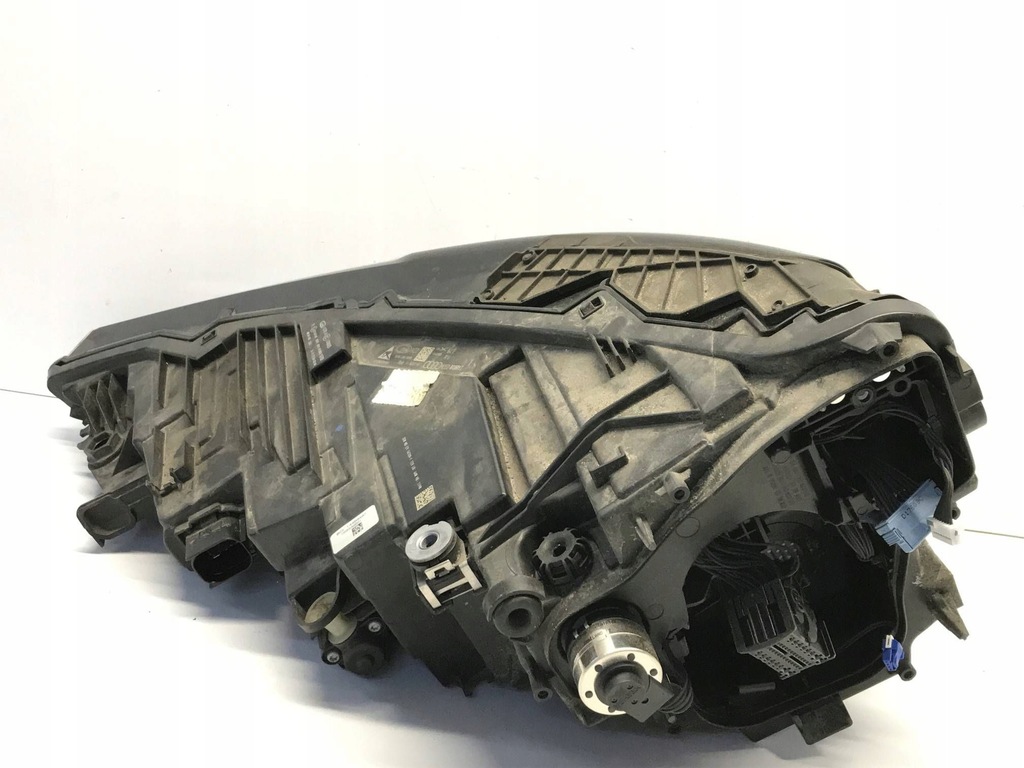 фото №12, Audi q8 2020 правая лампа передняя 4m8941036