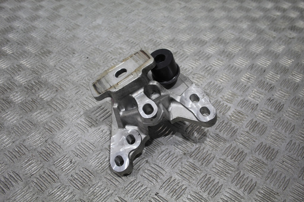 фото №1, Кронштейн кронштейн двигуна evoque ii 2 l551