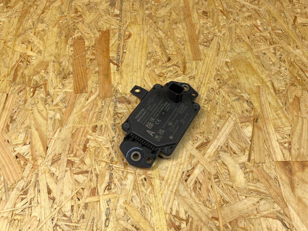 фото №8, Радар датчик distronic toyota yaris iv cross p21 88210-0d010 2020-