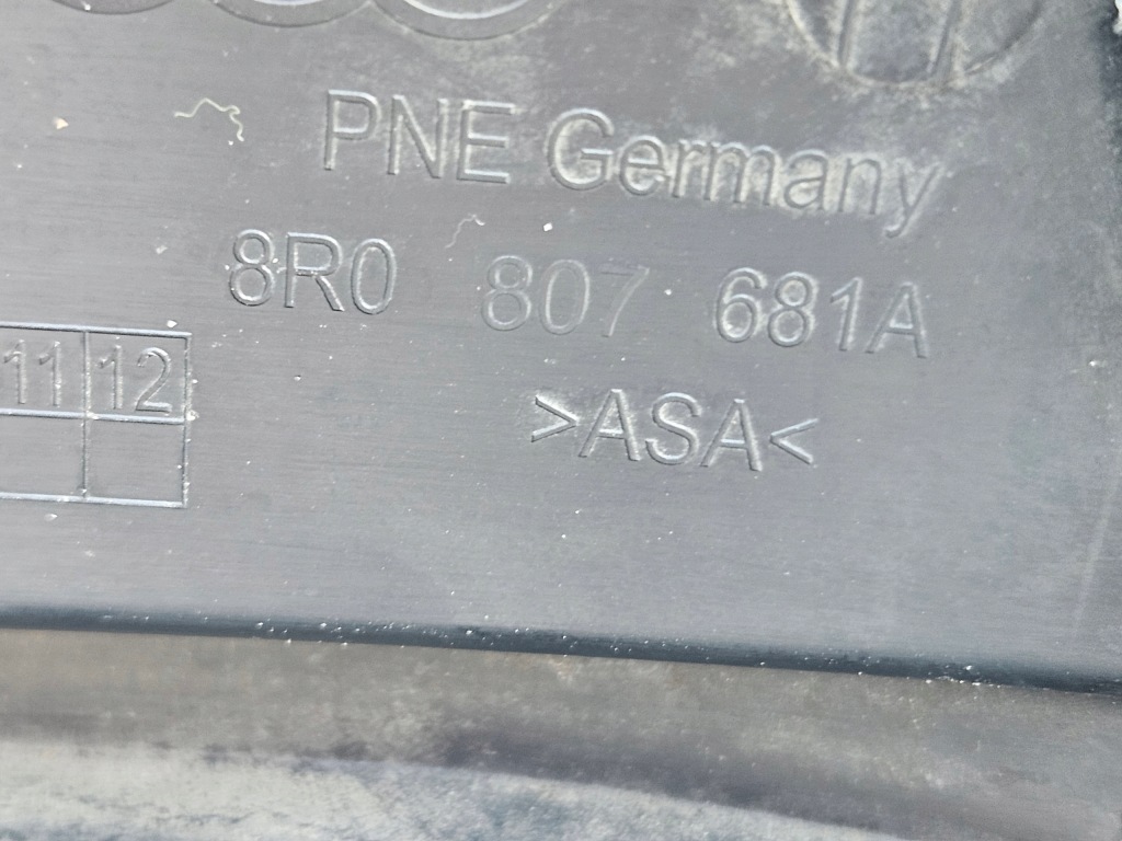 Audi q5 08-12 бампер перед решётка 8r0 Оригинал