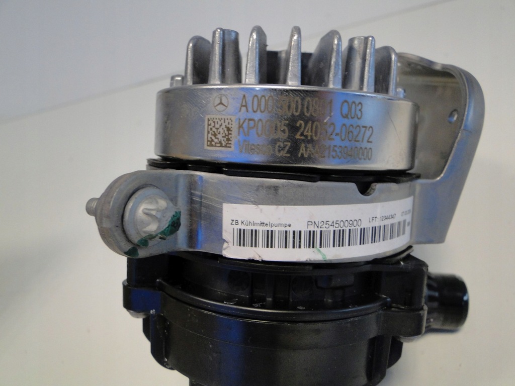 фото №12, Mercedes glc 254 x254 suv c254 coupe помпа насос циркуляция wody жидкость