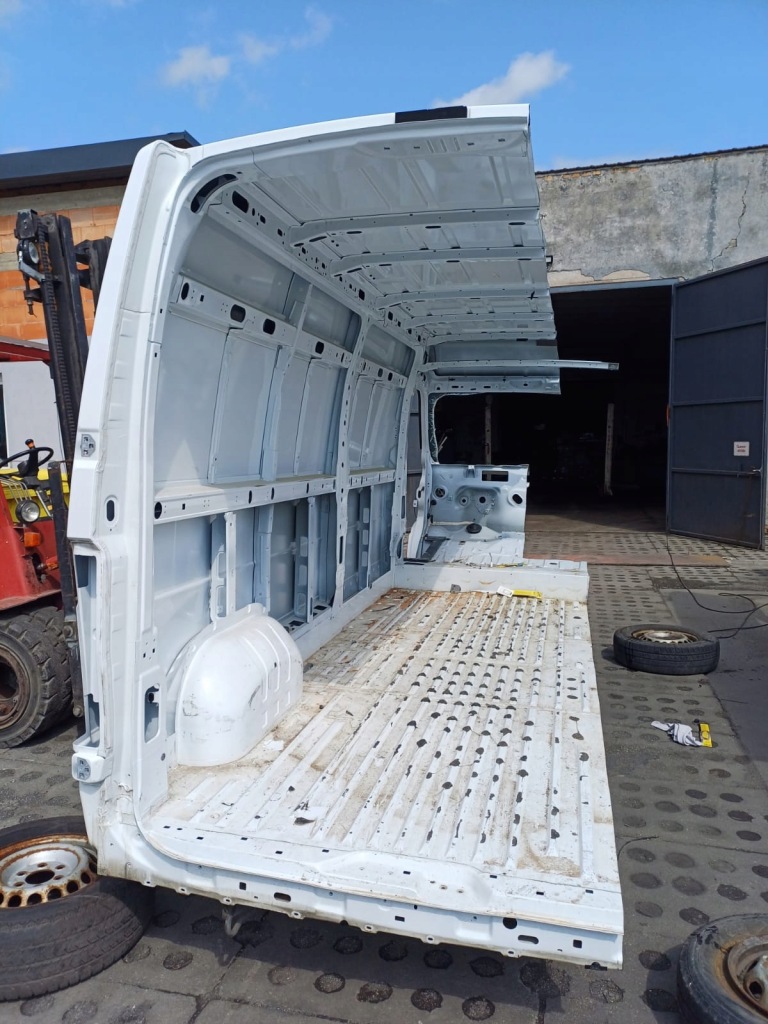 фото №4, Bok лівий крила лівий задня tyly renault master iv 4 l3h2 blaszak