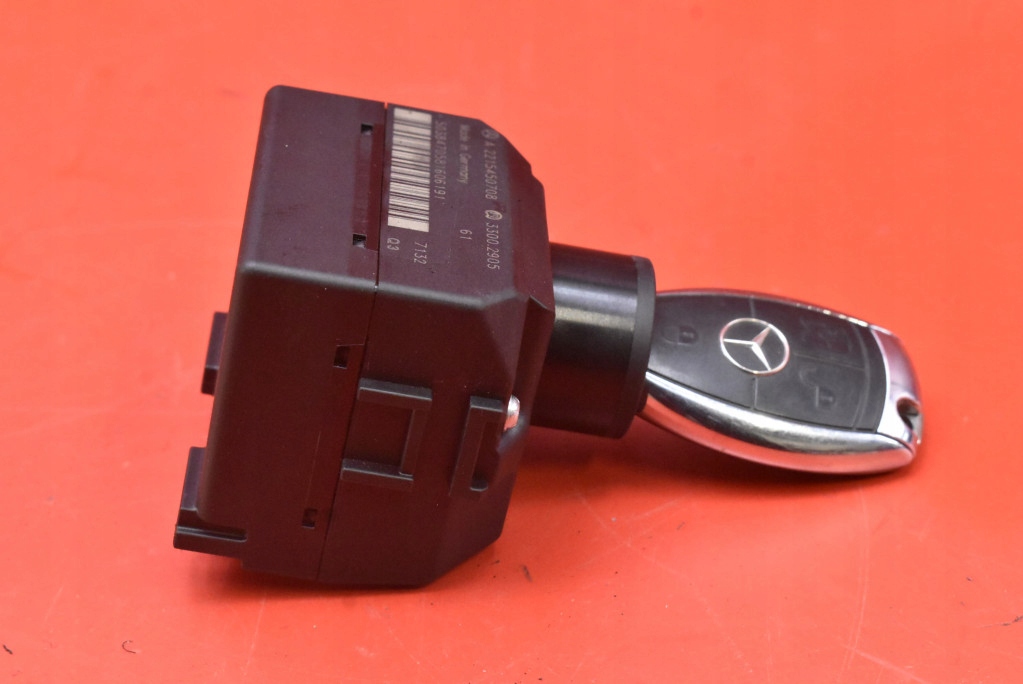 фото №5, Замок зажигания ключ a2215450708 3300.2905 mercedes s-klasa w221 3.0 cdi 235 km