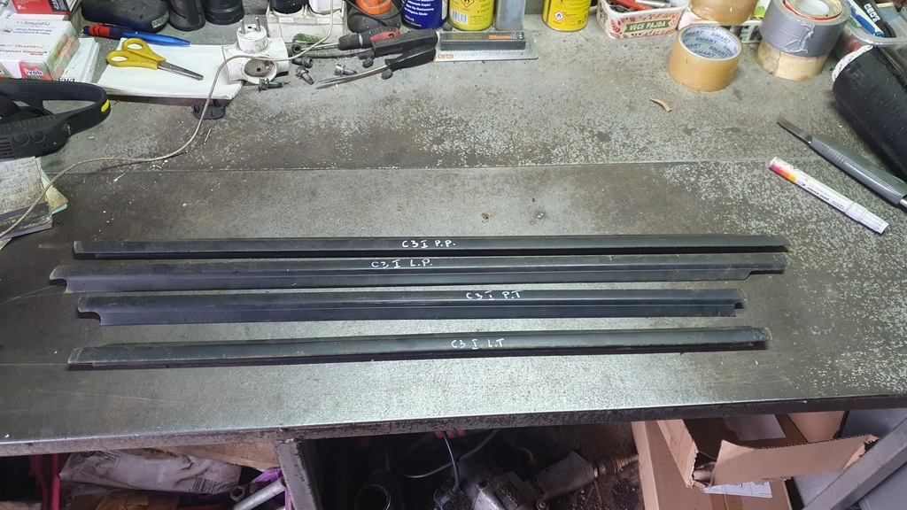 фото №1, Citroen c3 молдинг уплотнитель дверь правый задняя