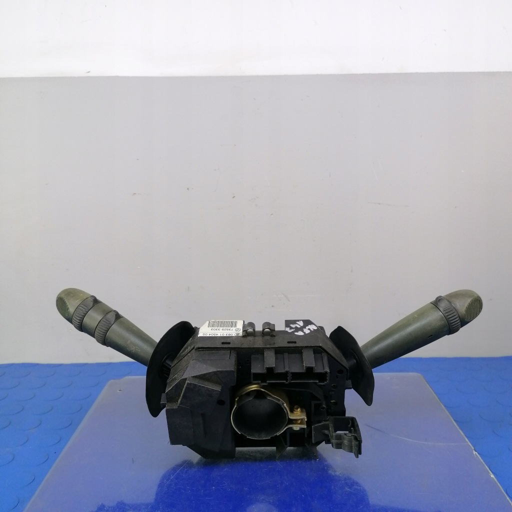 фото №3, Alfa romeo 147 переключатель комбинированный 08301450405