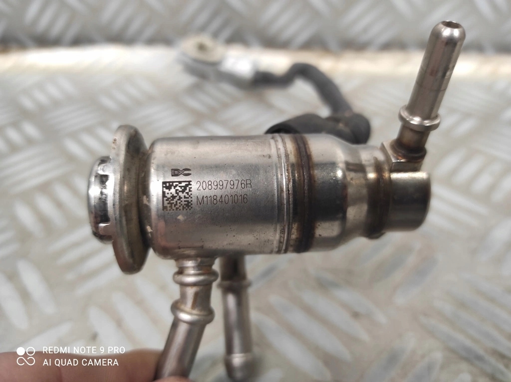 фото №3, Форсунка adblue renault trafic iii 2.0 dci 208997976